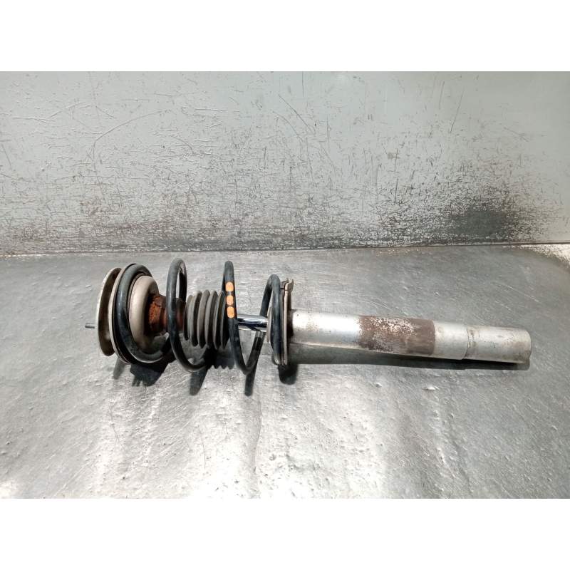 Recambio de amortiguador delantero izquierdo para bmw 5 (e39) 520 i referencia OEM IAM 1096858 824904557210 