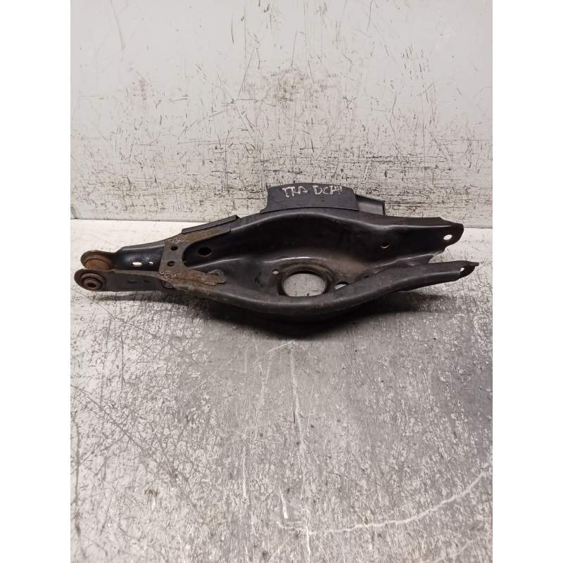 Recambio de brazo suspension inferior trasero derecho para toyota auris (_e18_) 1.3 (nre180_) referencia OEM IAM   