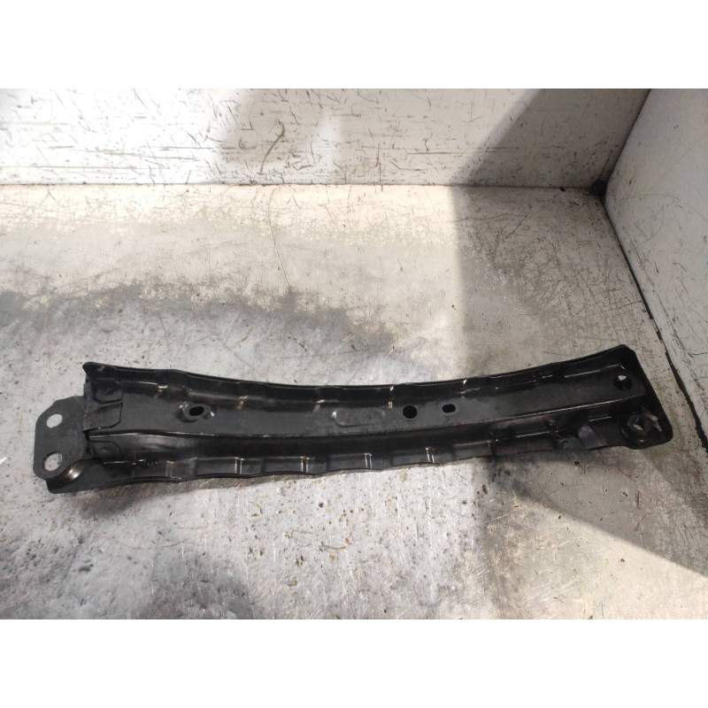 Recambio de travesaño inferior para lexus nx 300h 2wd referencia OEM IAM   DERECHO