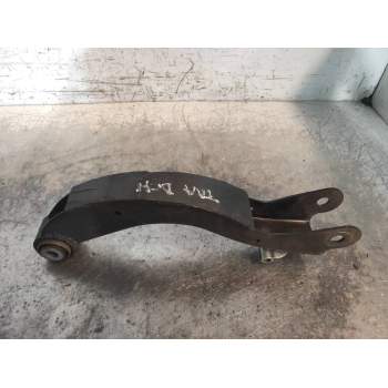 BRAZO SUSPENSION SUPERIOR TRASERO DERECHO 