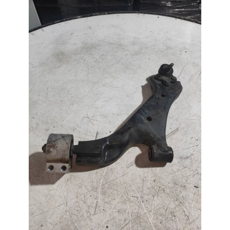 Recambio de brazo suspension inferior delantero izquierdo para chevrolet captiva 3.2 v6 ltx referencia OEM IAM 96819161  