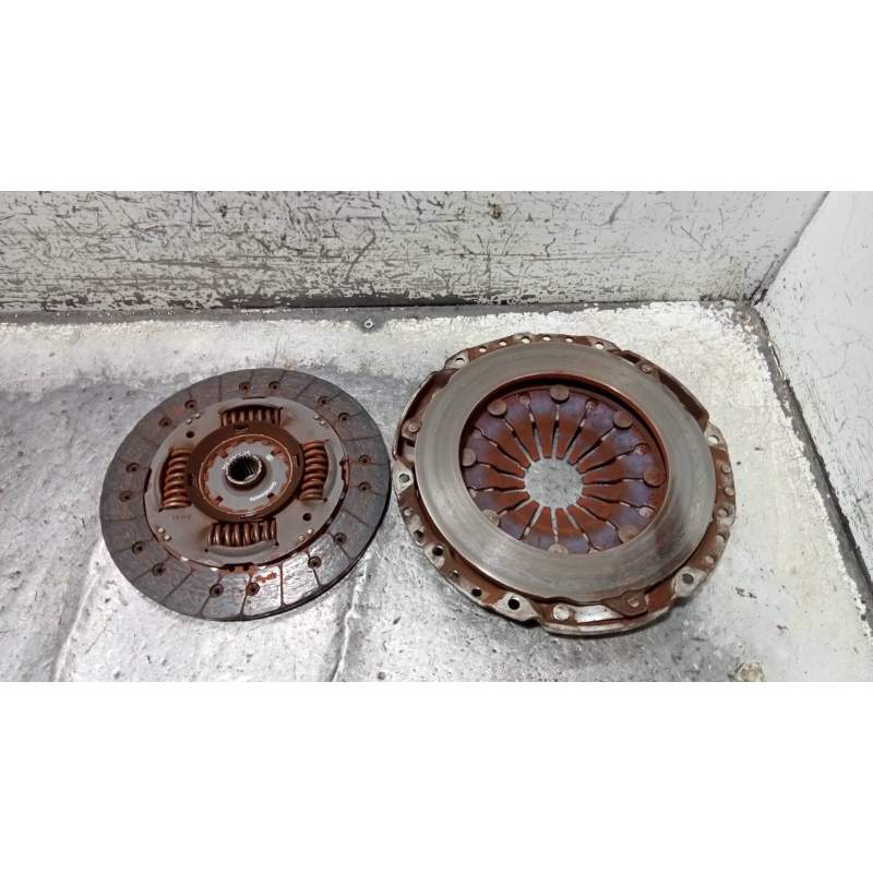 Recambio de kit embrague para opel vivaro combi 2.9t largo referencia OEM IAM   