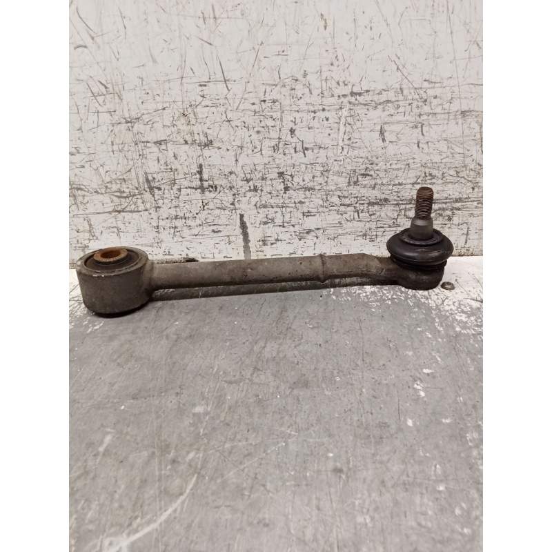 Recambio de brazo suspension superior trasero izquierdo para toyota auris (_e18_) 1.3 (nre180_) referencia OEM IAM   