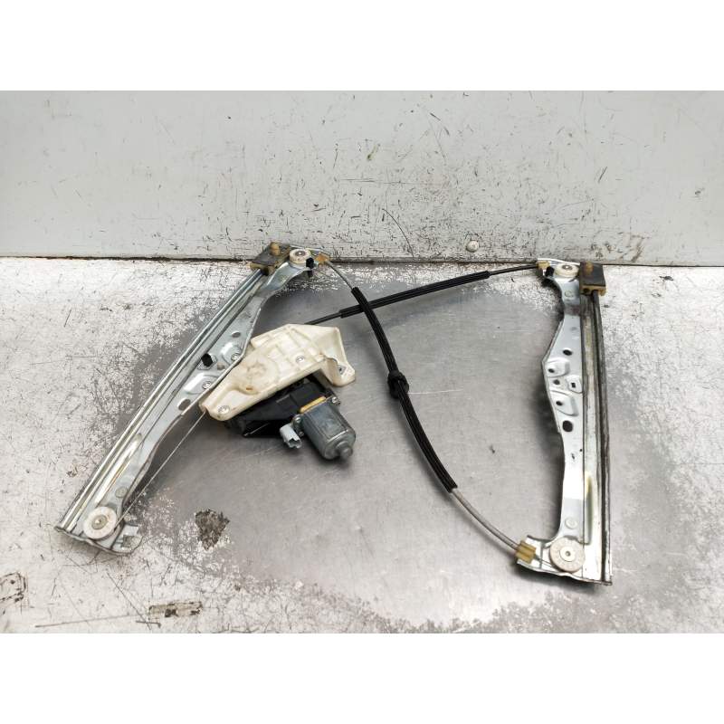 Recambio de elevalunas delantero izquierdo para citroën c4 cactus referencia OEM IAM 0130822571 9674252380 