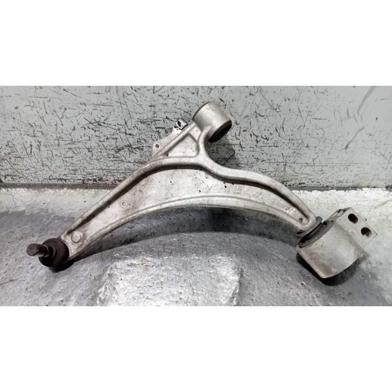 Recambio de brazo suspension inferior delantero izquierdo para opel zafira tourer selective referencia OEM IAM  16CDTI 2012