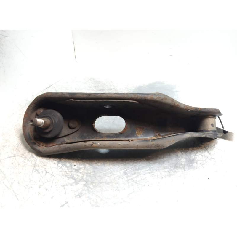 Recambio de brazo suspension inferior delantero izquierdo para renault 18 gtl referencia OEM IAM   