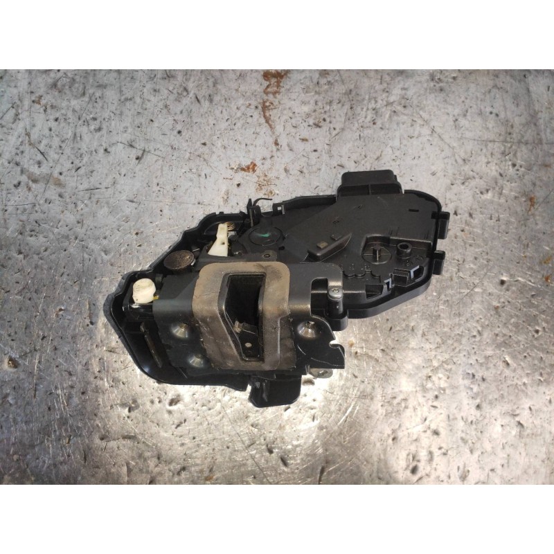 Recambio de motor cierre centralizado trasero izquierdo para land rover discovery v6 td s referencia OEM IAM 7H5A26413AA  