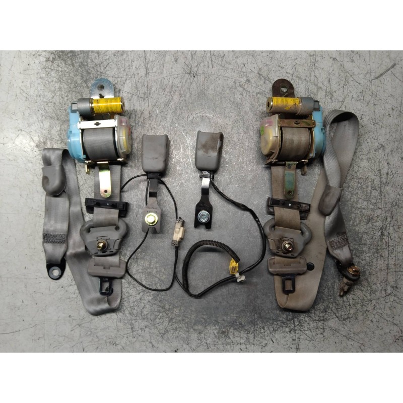 Recambio de juego cinturones delantero para kia sorento 2.5 crdi ex referencia OEM IAM   