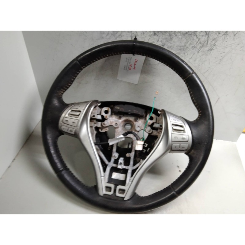 Recambio de volante para nissan x-trail (t32) 360 referencia OEM IAM   