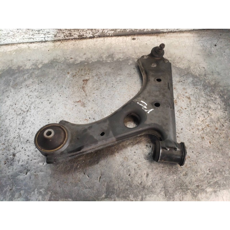 Recambio de brazo suspension inferior delantero izquierdo para opel corsa e design line referencia OEM IAM   