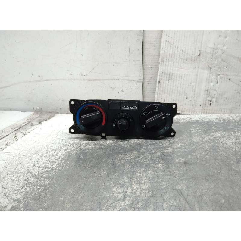Recambio de mando calefaccion / aire acondicionado para hyundai lantra berlina (rd) 1.9 d gls referencia OEM IAM   