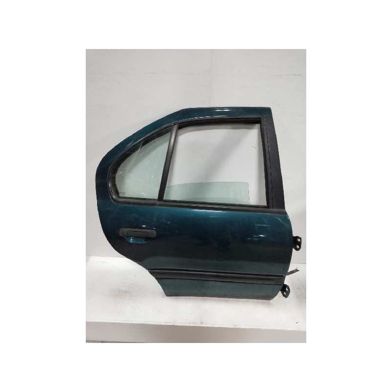 Recambio de puerta trasera derecha para nissan primera berl./familiar (p10/w10) 2.0 16v cat referencia OEM IAM   