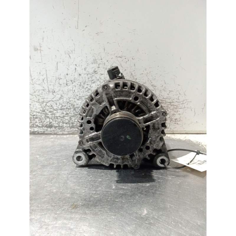 Recambio de alternador para ford mondeo iv turnier (ba7) 2.0 tdci referencia OEM IAM 6G9N10300ADB 0121615021 