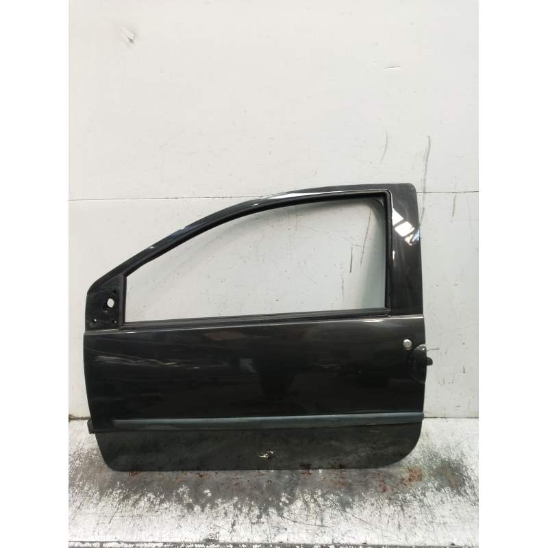 Recambio de puerta delantera izquierda para renault twingo ii (cn0_) 1.2 (cn0d) referencia OEM IAM  3P 2007