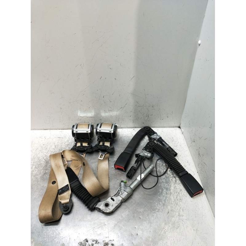 Recambio de juego cinturones delantero para bmw 5 (e60) 520 d referencia OEM IAM  4P 2007