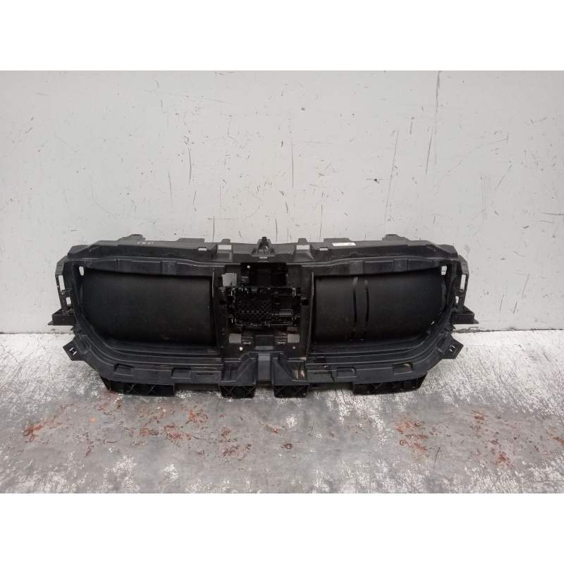Recambio de rejilla aireadora para bmw x1/ix1 u11 x1 sdrive18d referencia OEM IAM   