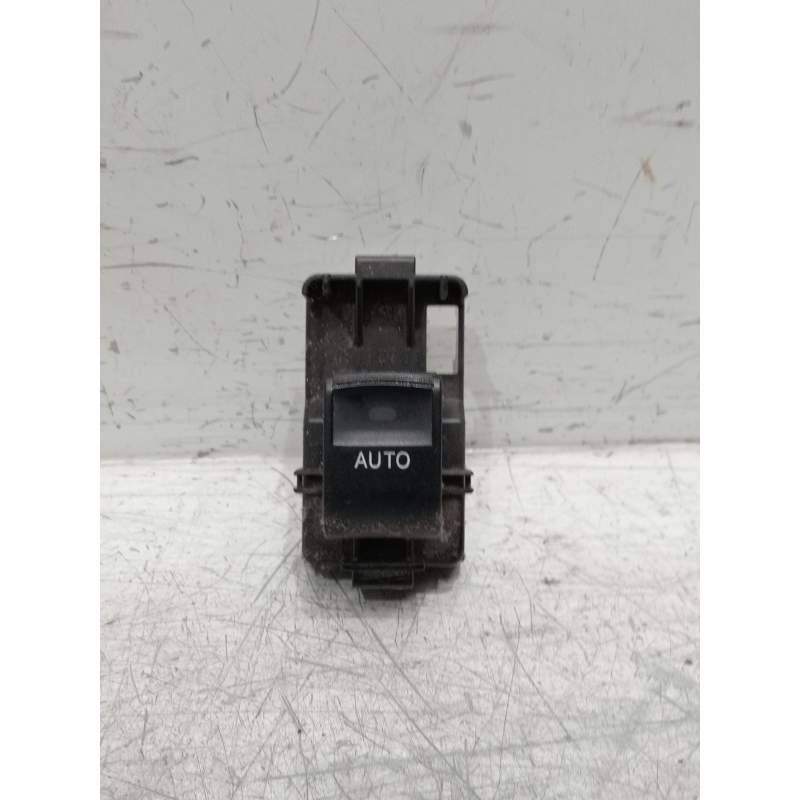 Recambio de mando elevalunas delantero derecho para toyota auris (_e18_) 1.3 (nre180_) referencia OEM IAM 0860r44  