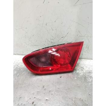 PILOTO TRASERO DERECHO INTERIOR 1P0945094F 89320301 2005
