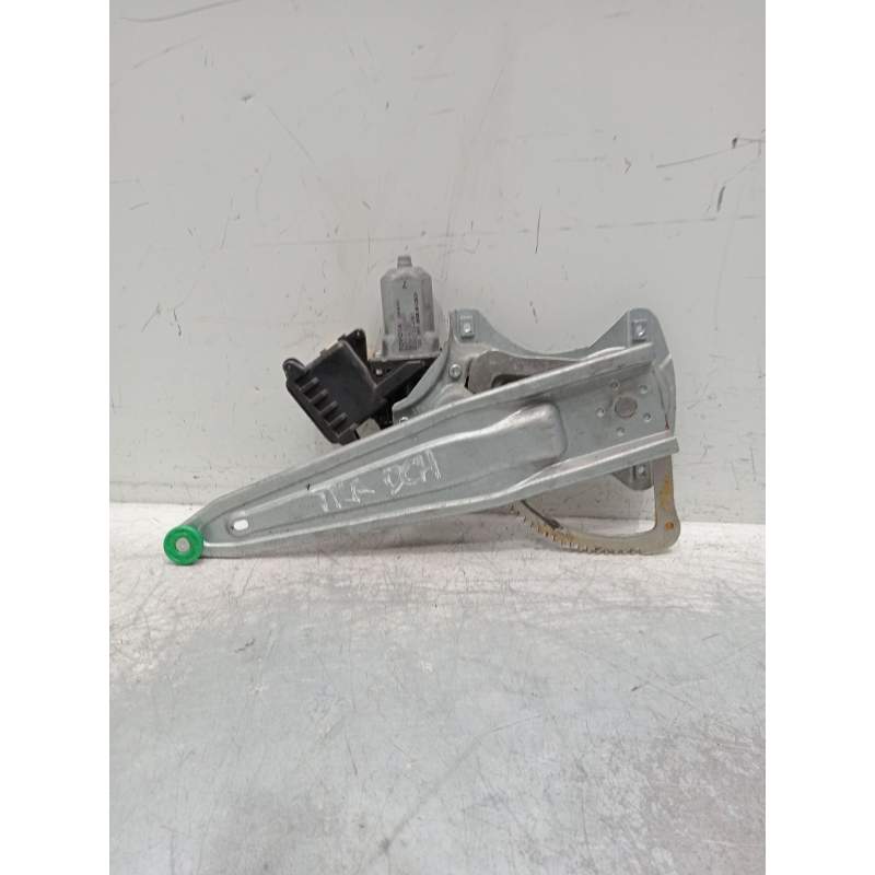 Recambio de elevalunas trasero derecho para toyota auris (_e18_) 1.3 (nre180_) referencia OEM IAM 8570202020 5p 