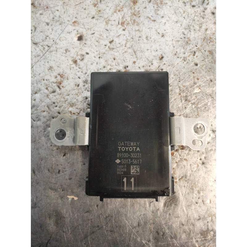 Recambio de modulo electronico para lexus is 300h referencia OEM IAM 8910030231 50135617 