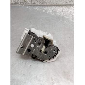 MOTOR CIERRE CENTRALIZADO DELANTERO DERECHO 5P 2016