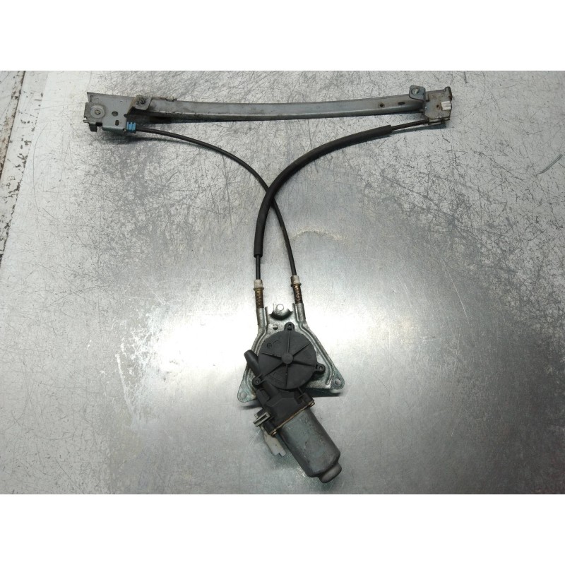 Recambio de elevalunas delantero izquierdo para citroen saxo 1.5 diesel referencia OEM IAM 400471T2  5P