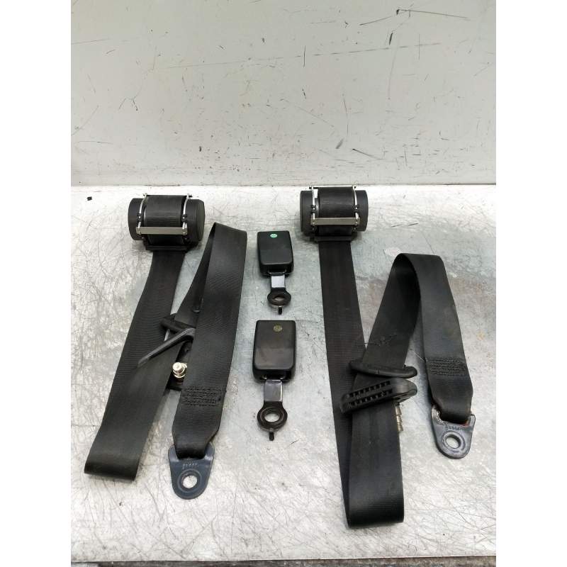 Recambio de juego cinturones delantero para dacia logan (ls_) 1.5 dci (ls0k) referencia OEM IAM  4P 2005