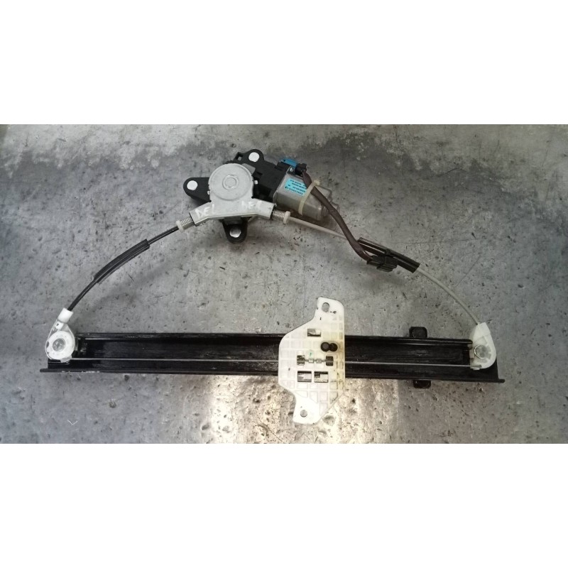 Recambio de elevalunas delantero derecho para chevrolet spark ls referencia OEM IAM 98820M3010  