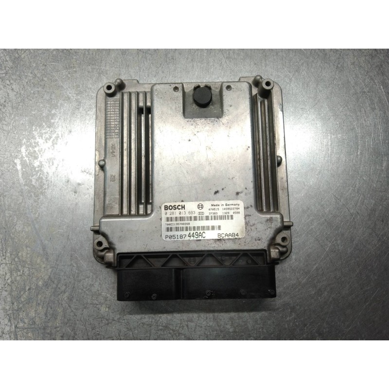 Recambio de centralita motor uce para dodge caliber s referencia OEM IAM 0281013693 P05187449AC BCAAB4