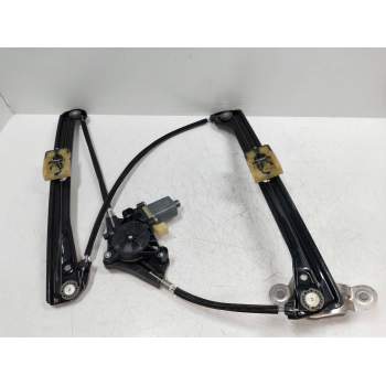 ELEVALUNAS DELANTERO DERECHO 5Q0959802B 5P