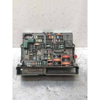 CAJA RELES / FUSIBLES 17925000000A 911944603 