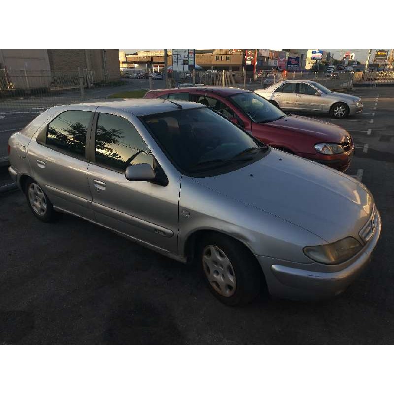 citroen xsara berlina del año 2000