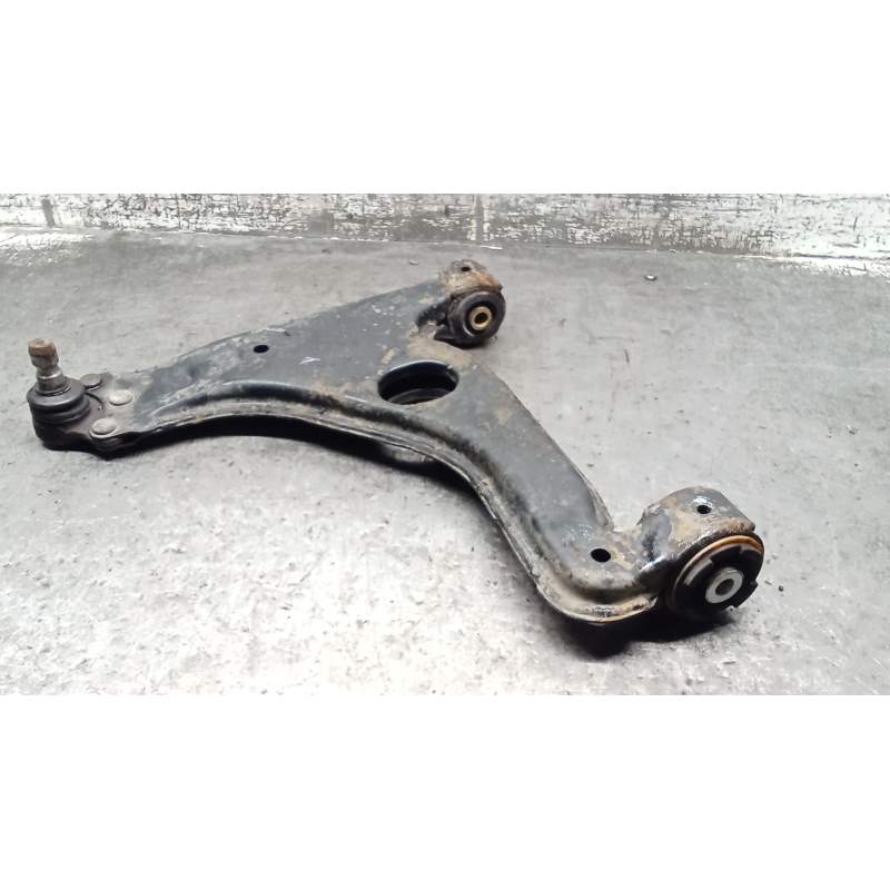 Recambio de brazo suspension inferior delantero izquierdo para opel zafira a monospace (t98) 2.0 dti 16v (f75) referencia OEM IA