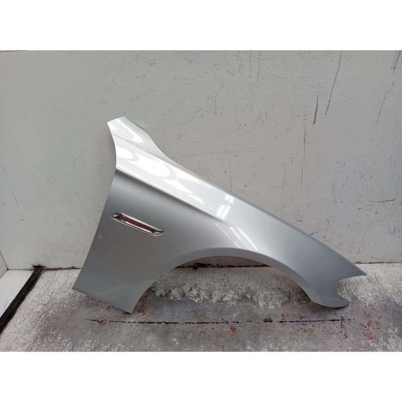 Recambio de aleta delantera derecha para bmw 5 (f10) 520 d referencia OEM IAM   2014