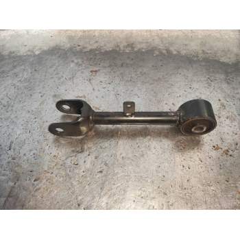 BRAZO SUSPENSION SUPERIOR TRASERO DERECHO 