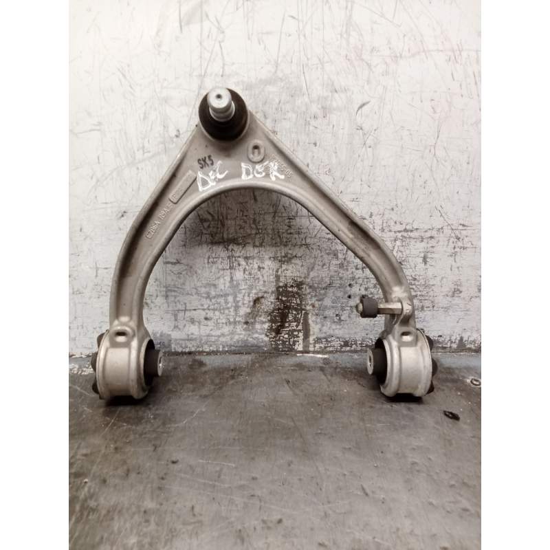 Recambio de brazo suspension superior delantero derecho para jaguar f-pace referencia OEM IAM HK833084RH  