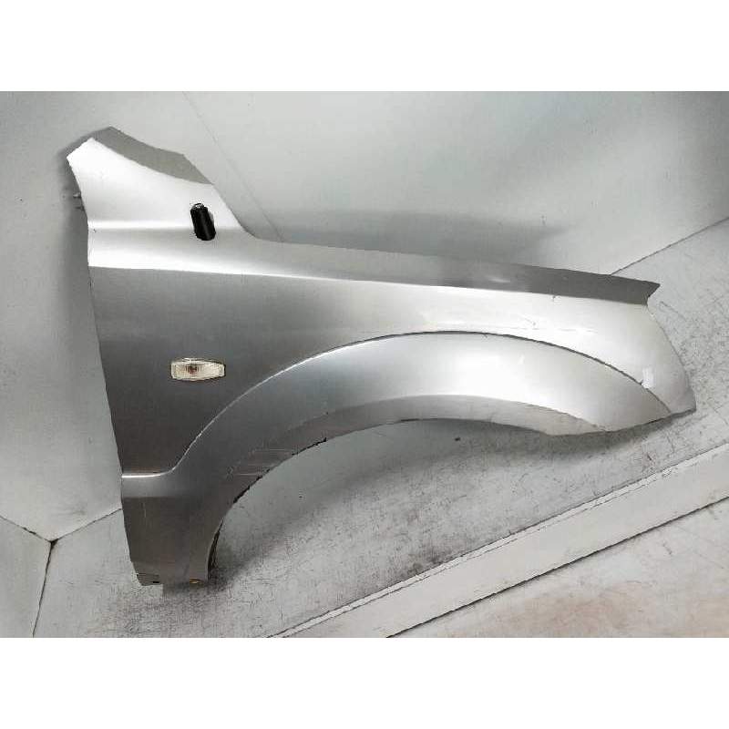 Recambio de aleta delantera derecha para kia sorento 2.5 crdi referencia OEM IAM   2006