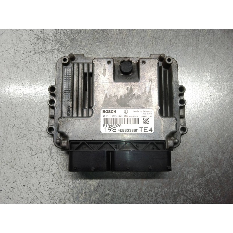 Recambio de centralita motor uce para fiat bravo (198) 1.6 16v dynamic multijet (77kw) referencia OEM IAM 0281015401 51849379 19