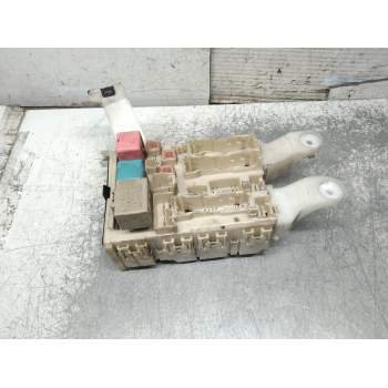 CAJA RELES / FUSIBLES 8273002150A 14CRDI 2006