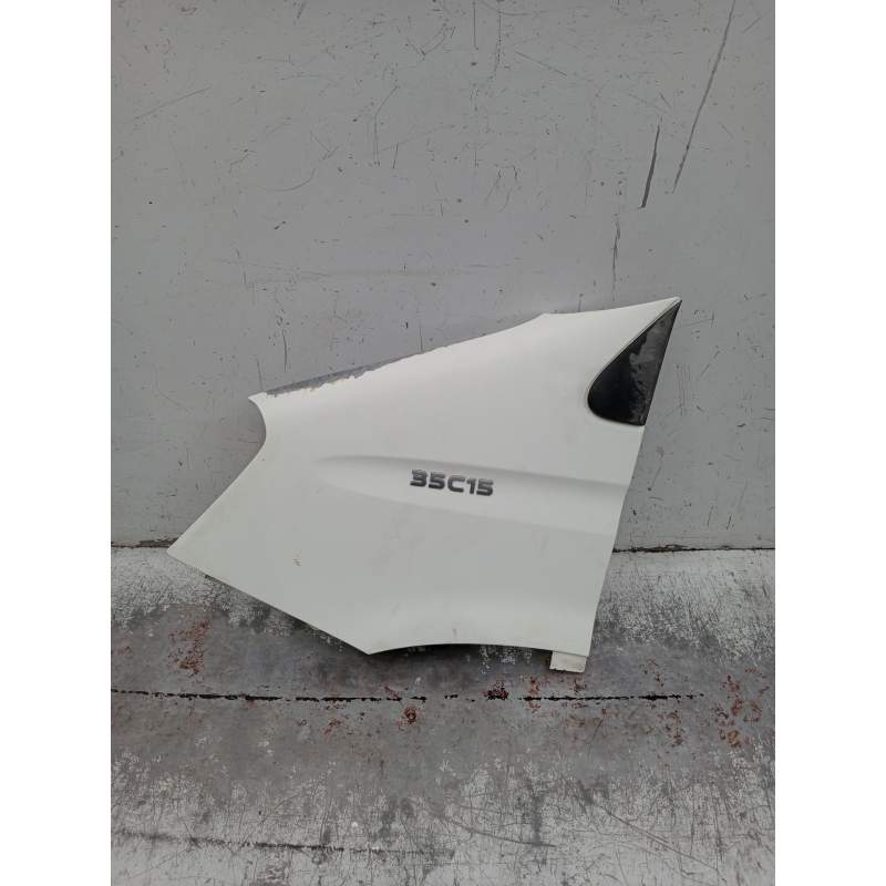 Recambio de aleta delantera izquierda para iveco daily iv caja/chasis 35c15 referencia OEM IAM   2006
