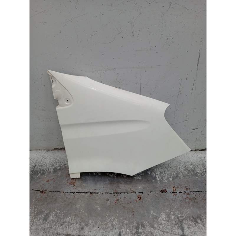 Recambio de aleta delantera derecha para iveco daily iv caja/chasis 35c15 referencia OEM IAM   2006