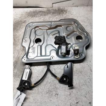 ELEVALUNAS DELANTERO DERECHO 80770JD00A 5P
