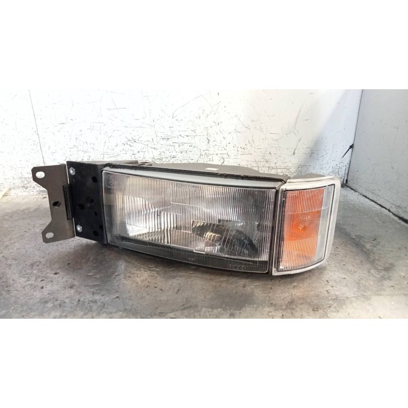 Recambio de faro izquierdo para iveco eurocargo tector chasis  (modelo 65 e 13) tráfico urbano referencia OEM IAM   