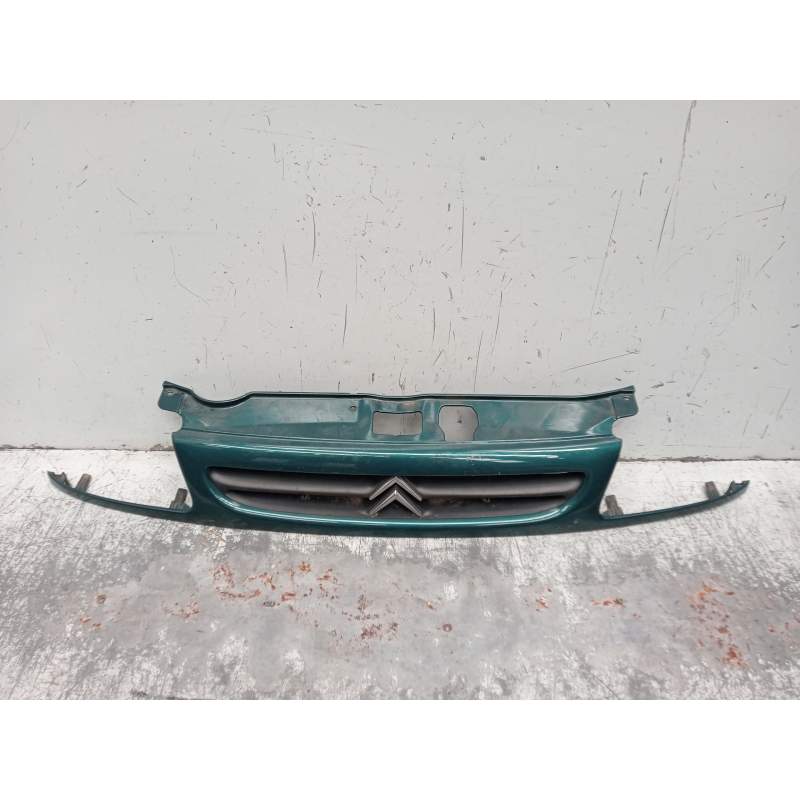 Recambio de rejilla delantera para citroën saxo (s0, s1) 1.5 d referencia OEM IAM   96