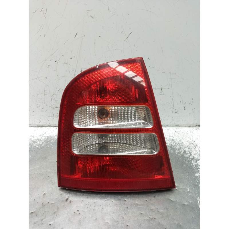Recambio de piloto trasero izquierdo para skoda octavia i (1u2) 1.9 tdi referencia OEM IAM   2000