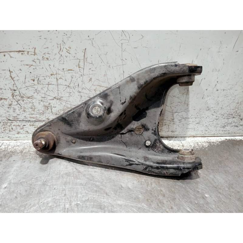 Recambio de brazo suspension inferior delantero derecho para dacia sandero podium referencia OEM IAM 545007106R  