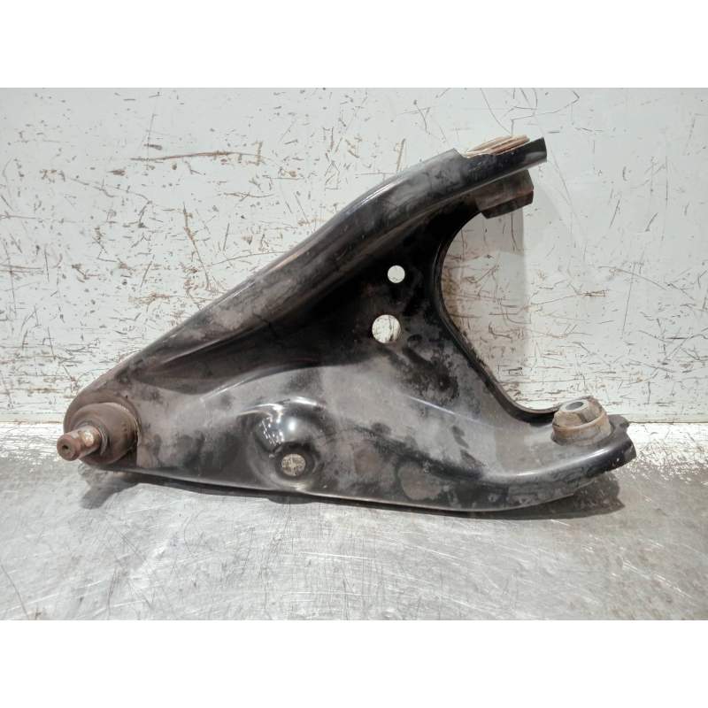 Recambio de brazo suspension inferior delantero izquierdo para dacia sandero podium referencia OEM IAM 545010294R  