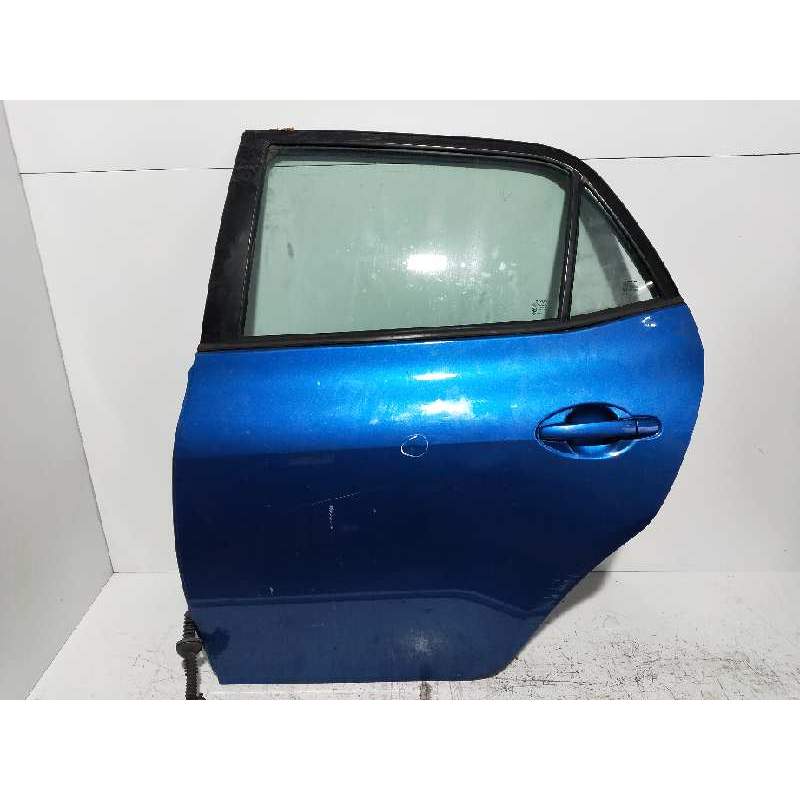 Recambio de puerta trasera izquierda para toyota auris active referencia OEM IAM   