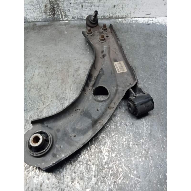 Recambio de brazo suspension inferior delantero izquierdo para citroën c4 picasso referencia OEM IAM 7BAA200439788G  