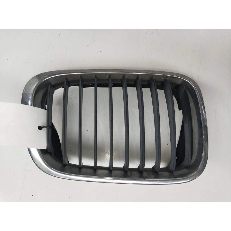 Recambio de rejilla delantera para bmw serie 3 berlina (e46) 320d referencia OEM IAM  DERECHA 